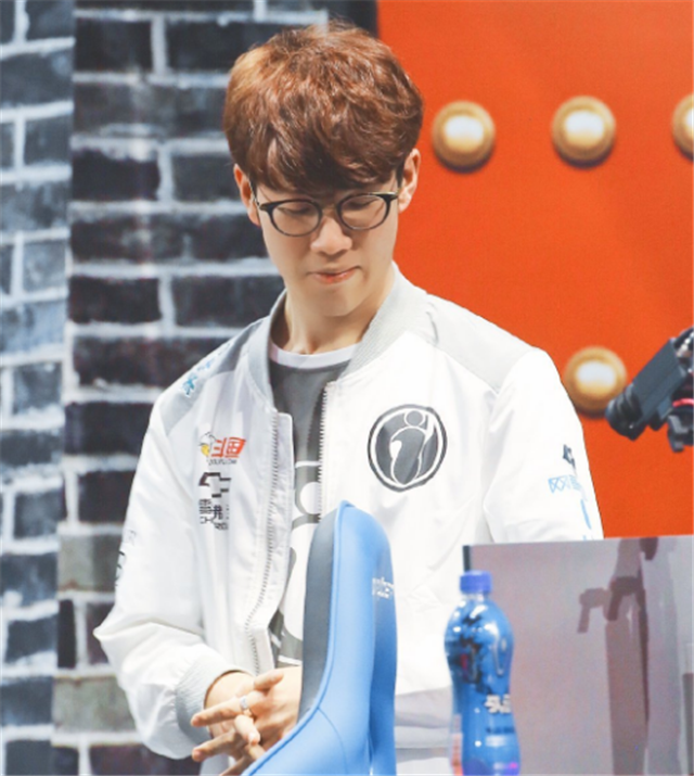 王者荣耀新赛季更新，中路英雄强势崛起