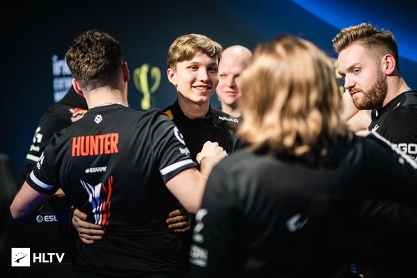 英雄联盟S10转会小道消息：TSM大师兄退役？Perkz出走G2？