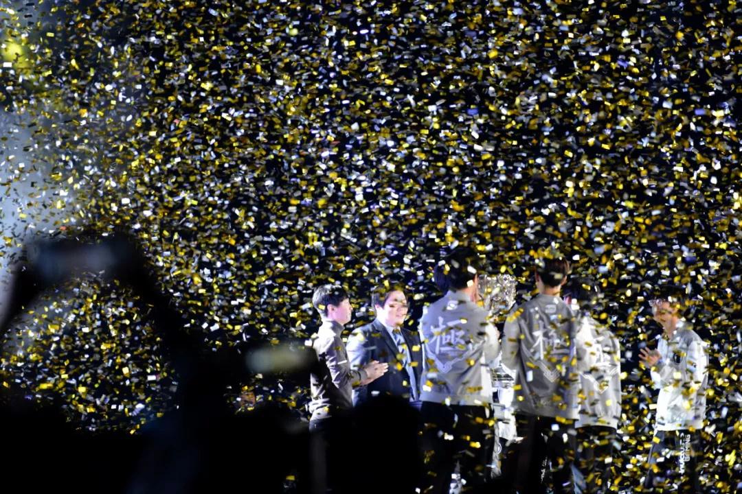 CSGO袋鼠杯：BIG 2-1 击败Faze成功夺冠！